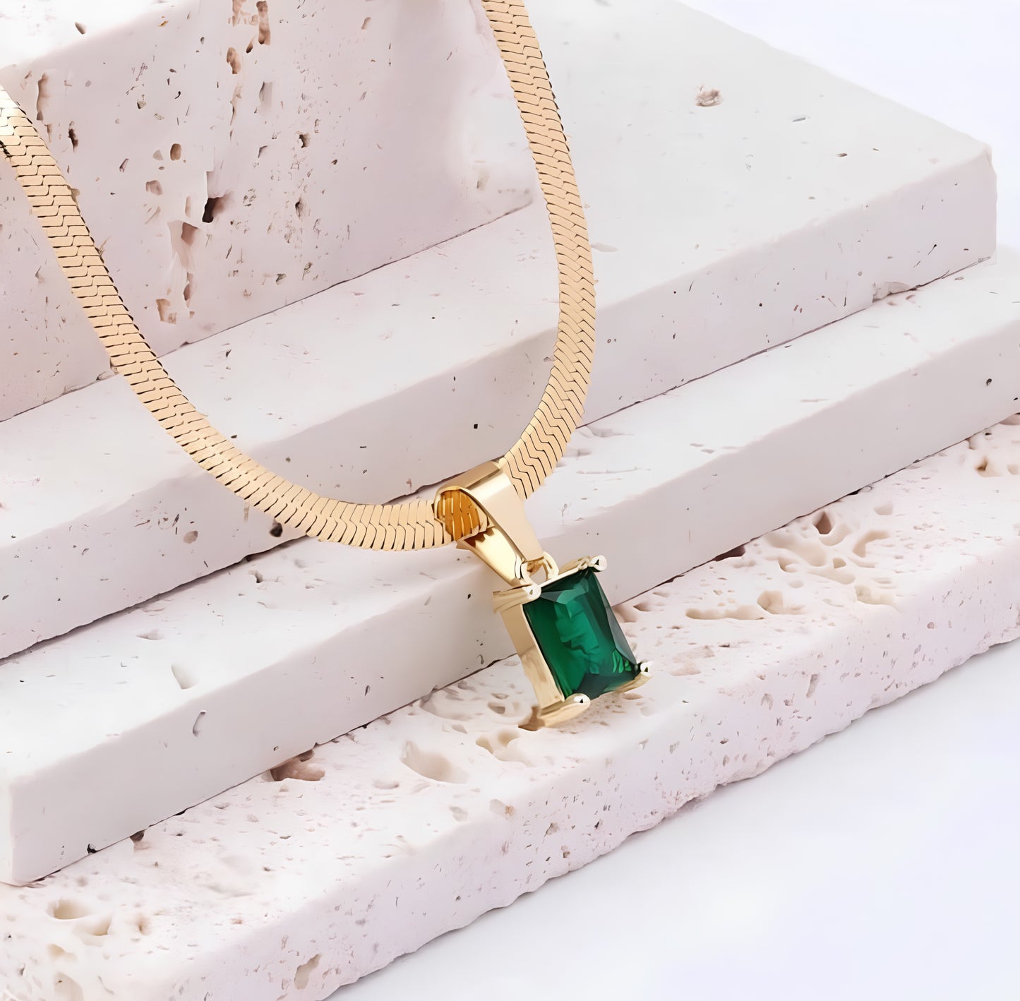 Luxurious Gold Snake Chain Necklace with Green Daimond Pendant – Stainless Steel
